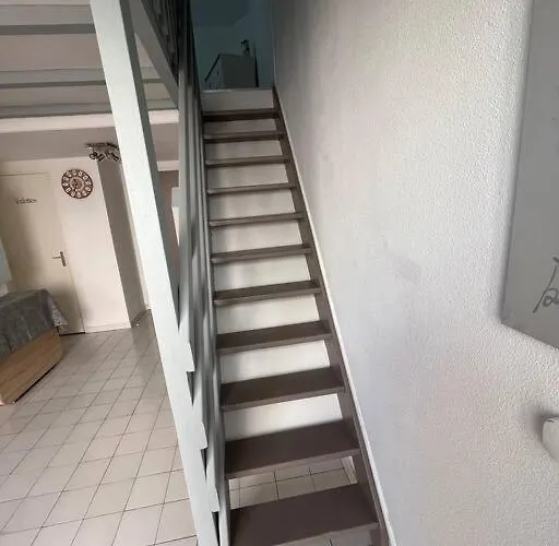 Pavillon Pour 5-6 Pers. *