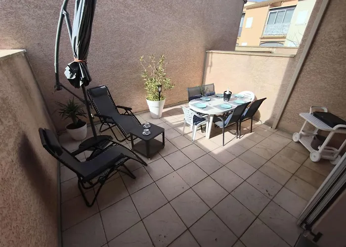 Pavillon Pour 5-6 Pers. Agde